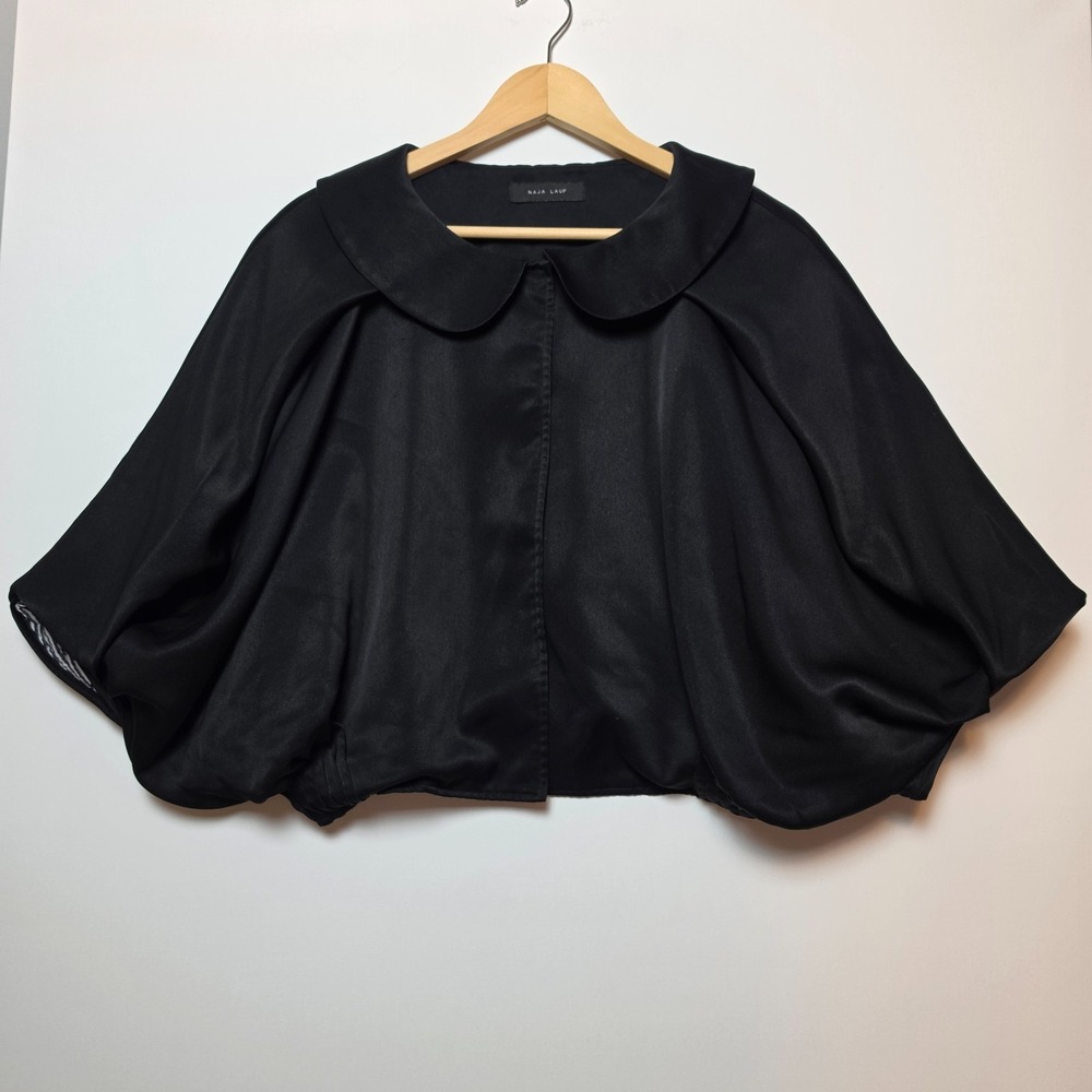 Naja Lauf Women's Elegant Black Cropped Capelet Round Collar Bolero Jacket